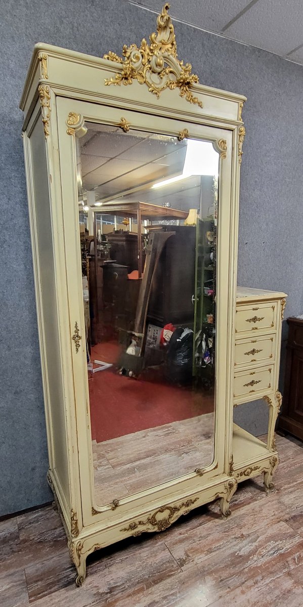 Armoire Venitienne style Louis XV baroque estampillée en bois laqué et doré -photo-2