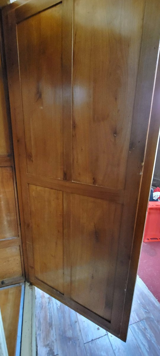 Armoire Venitienne style Louis XV baroque estampillée en bois laqué et doré -photo-8