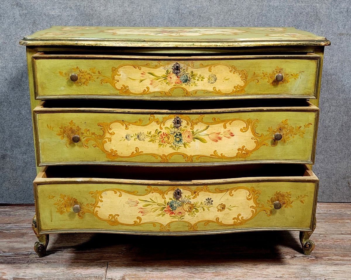 Commode Venitienne galbée style Louis XV baroque en bois laqué et peint -photo-5
