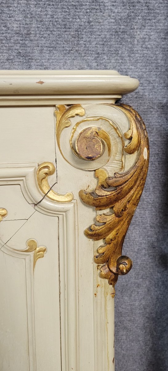 Grand lit de centre Venitien style Louis XV baroque en bois laqué et doré -photo-7