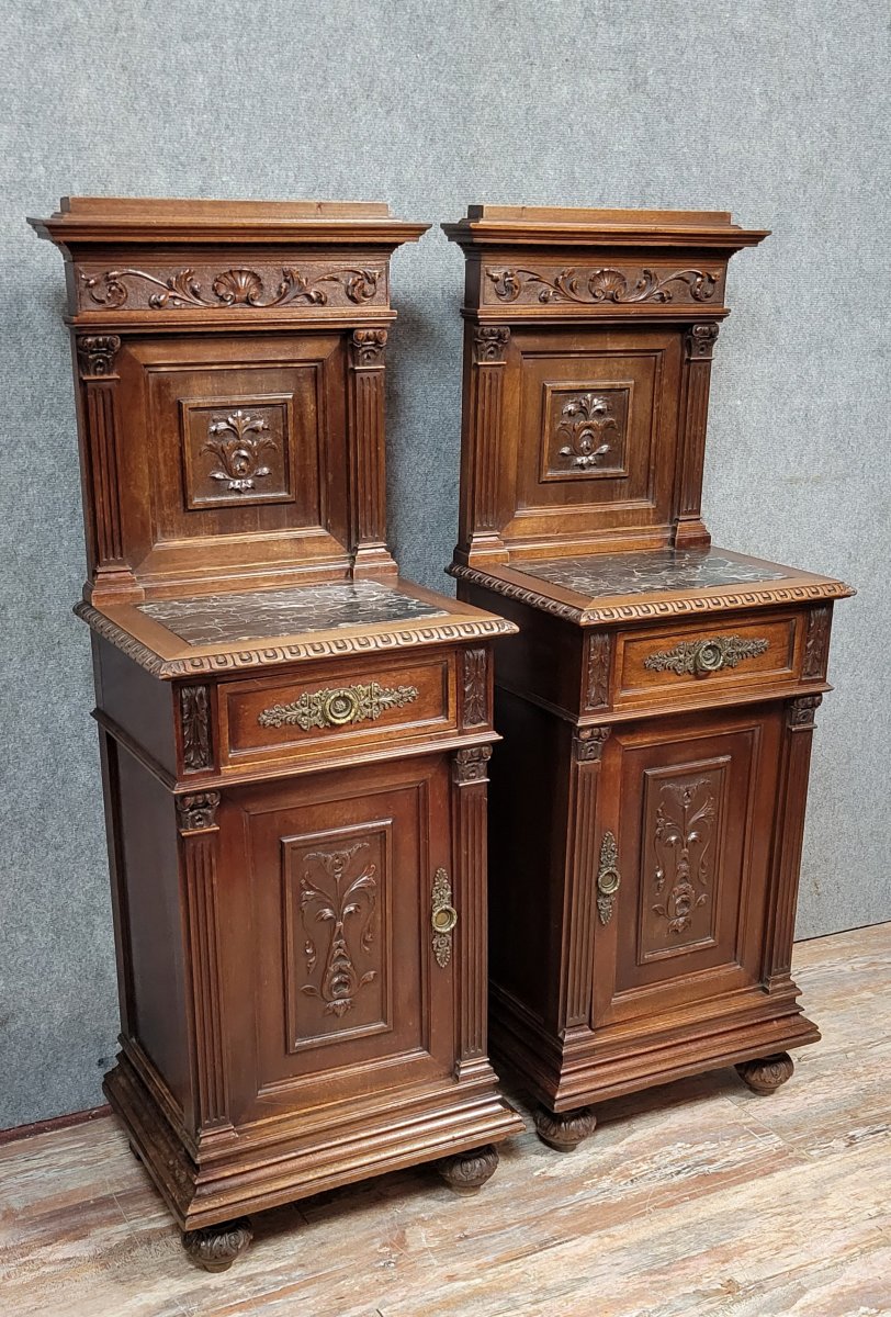 Paire de chevets style Renaissance en noyer sculpté-photo-1