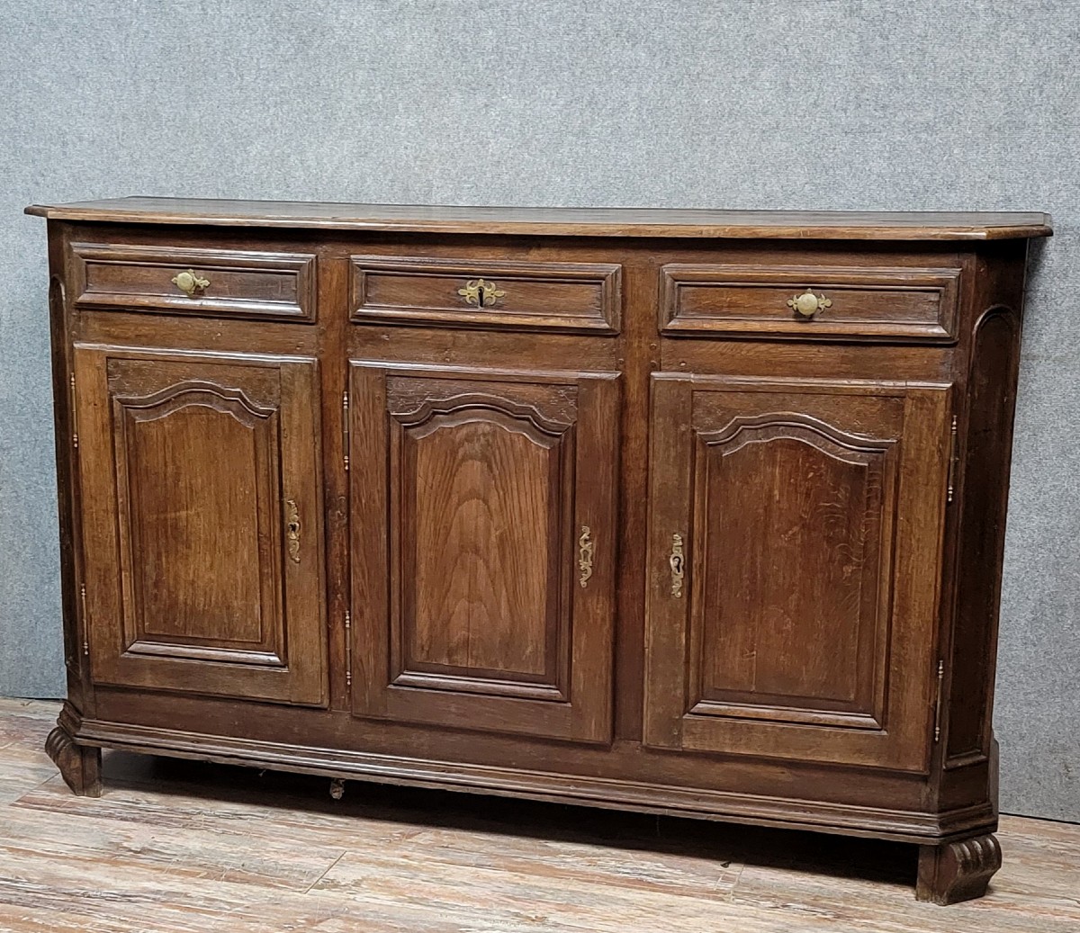 Alsatian Louis XIV Period Sideboard In Solid Oak 