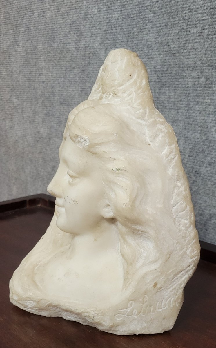 Lebrun : Buste de jeune fille sculpté en marbre blanc époque Art Nouveau -photo-2