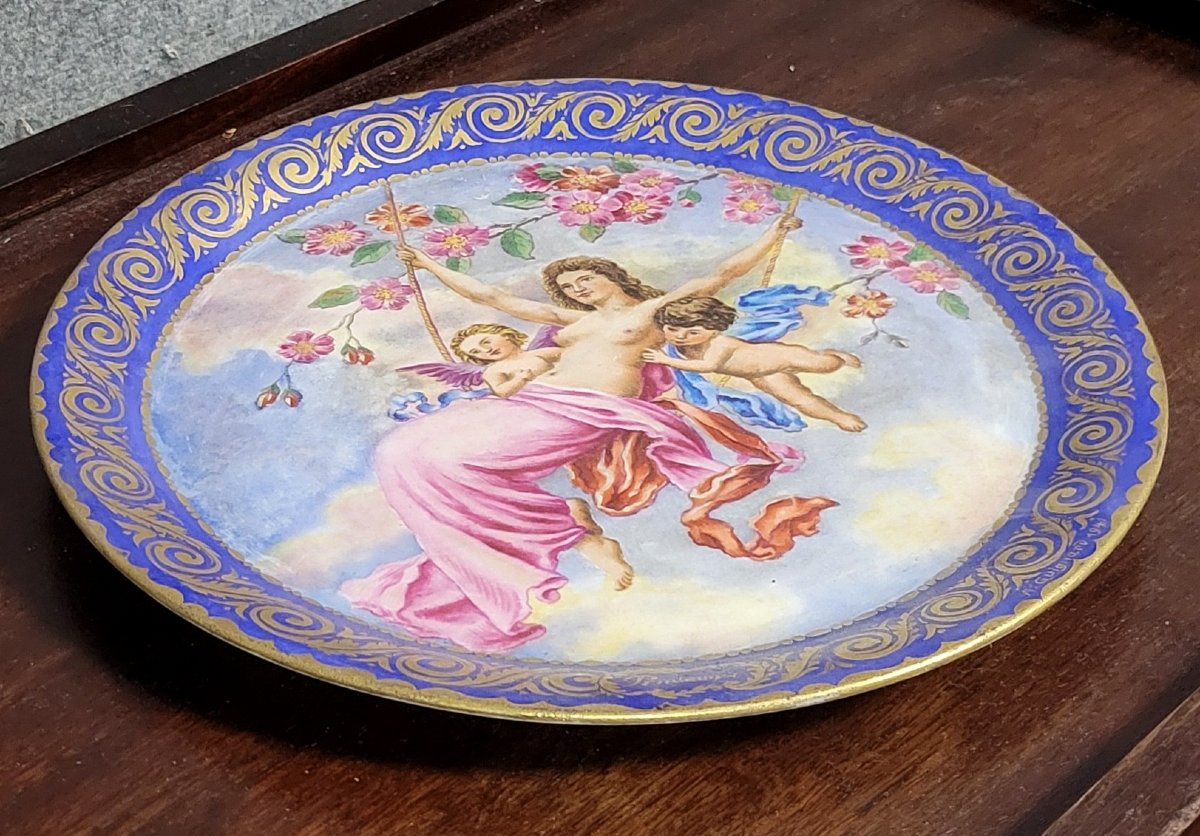 Plat en porcelaine de Vienne, représentant une scène mythologique finement peinte à la main-photo-1