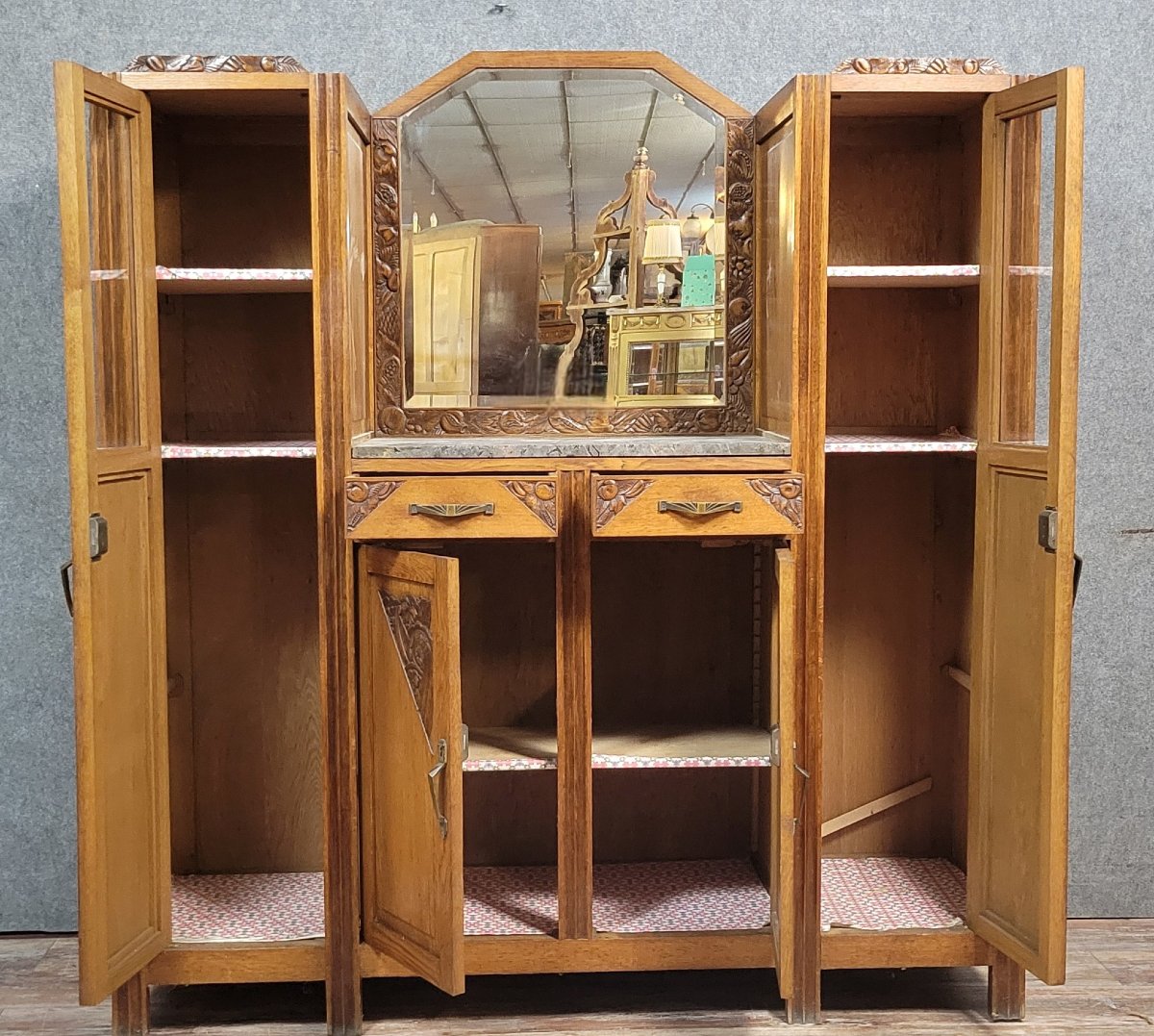 Two-part Art Nouveau Oak Display Cabinet-photo-7