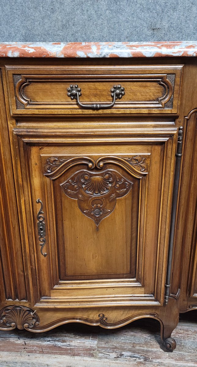 Buffet a pierre en enfilade galbé de style Louis XV, en noyer massif -photo-8