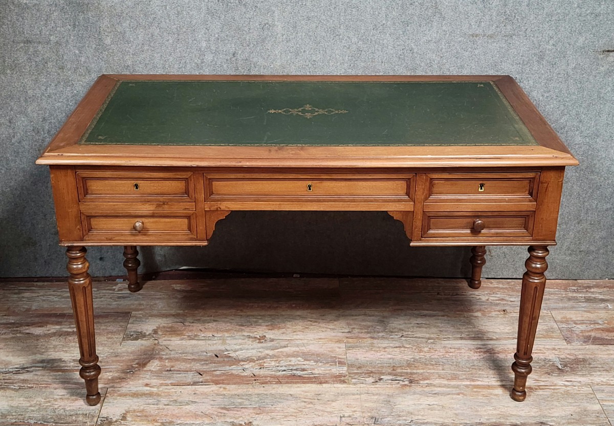 Bureau plat époque Louis Philippe en noyer 