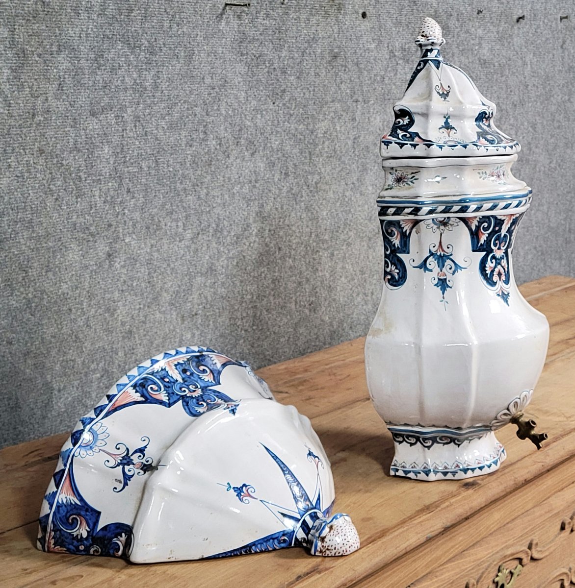 Large Earthenware Wall Fountain With Hand-painted Decorations  -photo-1