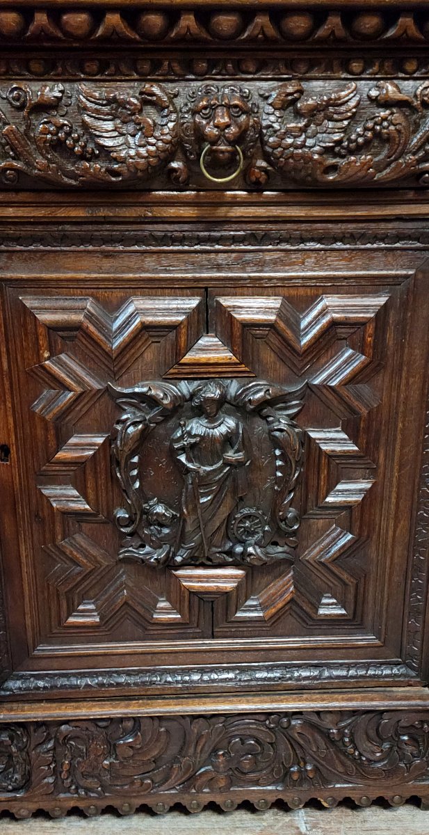 buffet deux-corps style Renaissance Italienne en chene massif-photo-4
