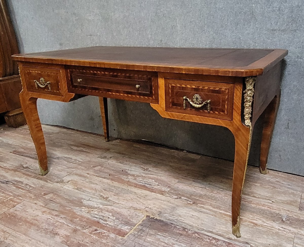 Bureau de centre style Louis XV en marqueterie, richement décoré -photo-4