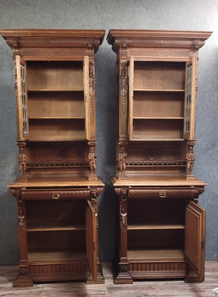 Rare paire de buffets deux corps de style Renaissance, entièrement réalisés en chêne massif-photo-8