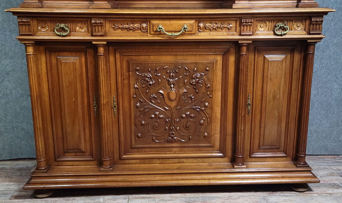 Important buffet deux-corps style Renaissance en noyer massif-photo-3