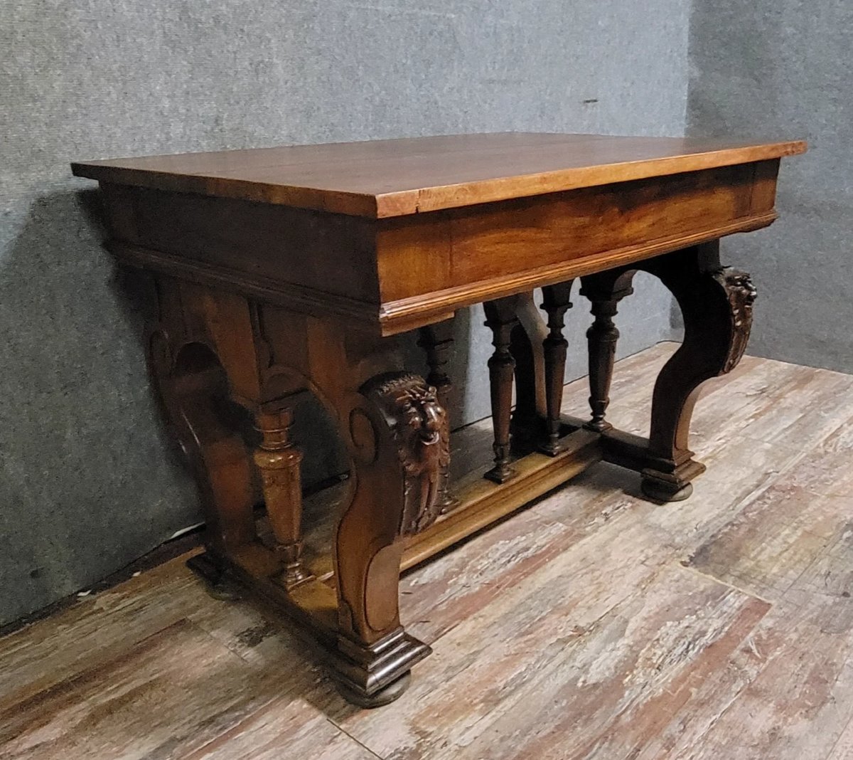 Table bureau ancienne de style Renaissance en noyer  fin XIXᵉ siècle (vers 1860) -photo-3