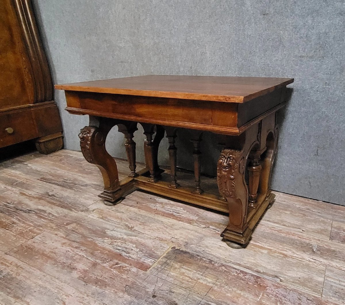 Table bureau ancienne de style Renaissance en noyer  fin XIXᵉ siècle (vers 1860) -photo-4