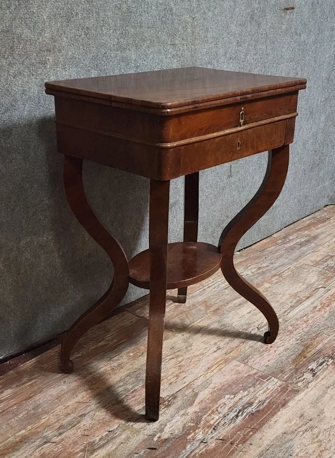 Table écritoire époque Empire, en acajou, reposant sur des pieds galbés-photo-3