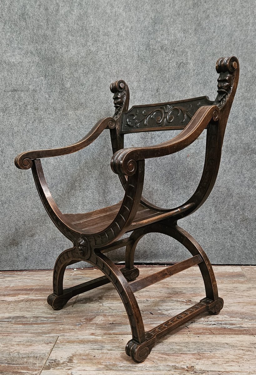 Fauteuil curule ancien en bois sculpté – Style Renaissance / Savonarole  -photo-5