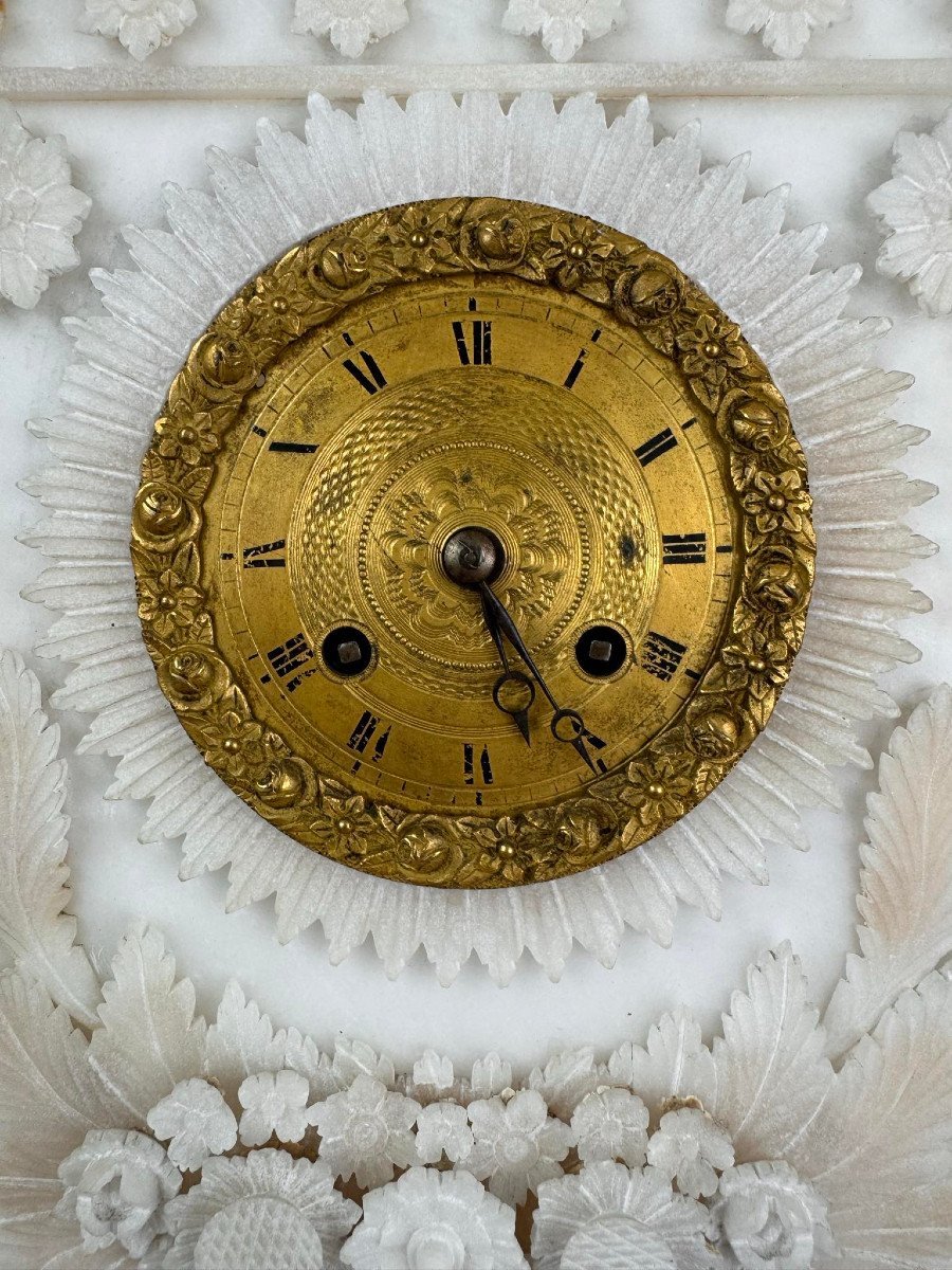 Alabaster Mantel Clock, Featuring A Richly Sculpted Facade With Floral Motifs.-photo-3