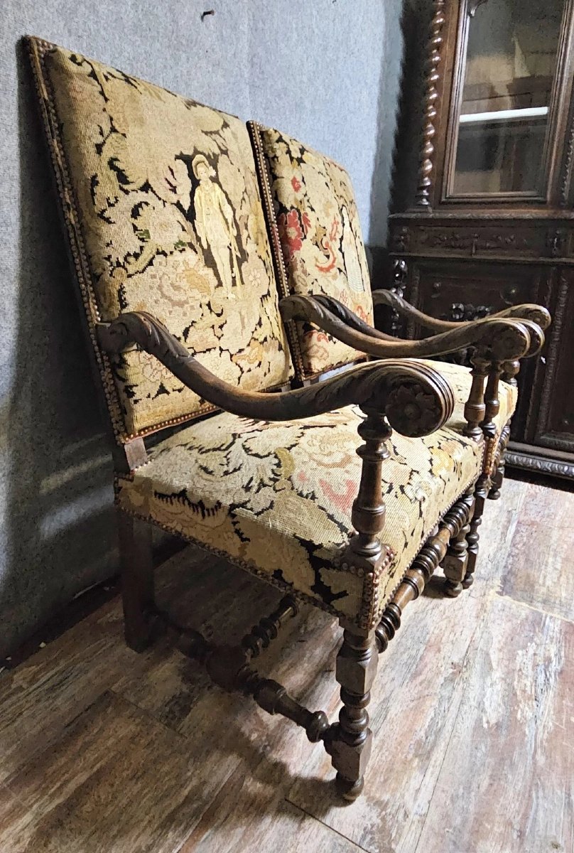 Paire de fauteuils anciens en bois sculpté – Tapisserie figurative aux petits points - XIXe sie-photo-6