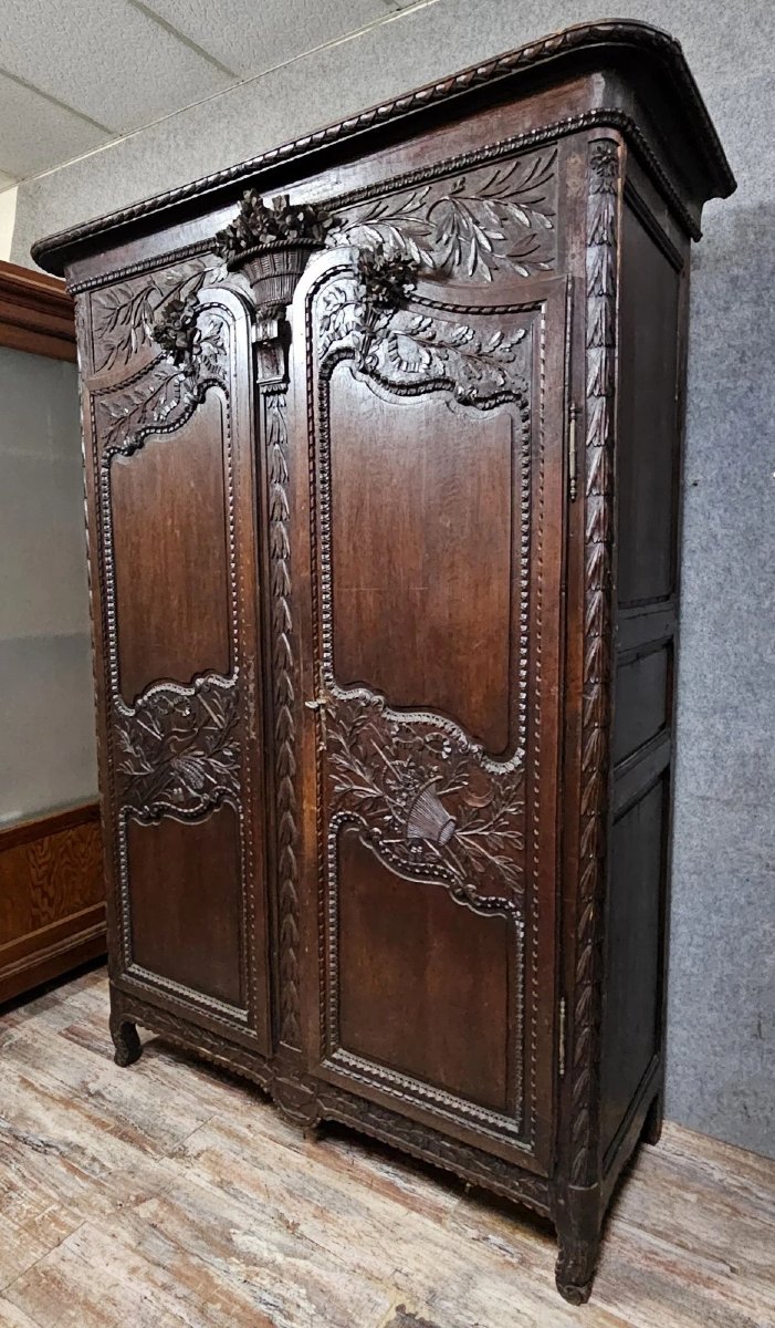Norman Wedding Armoire In Carved Oak – Louis XV Period-photo-1
