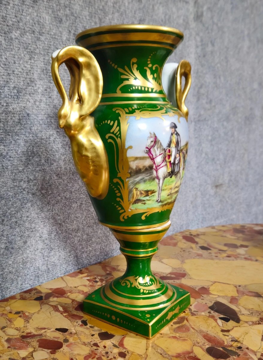 Vase décoratif en porcelaine verte et or – Décor Napoléon 1er – H 32 cm-photo-2