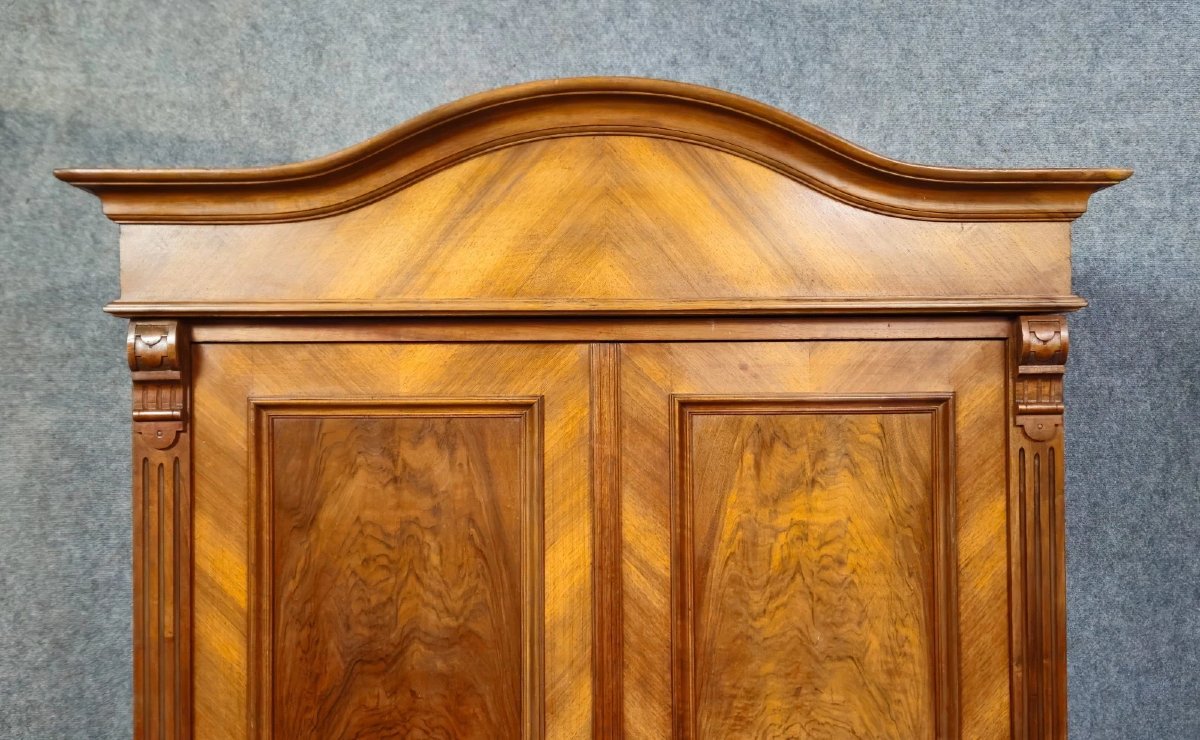 Antique Bieidermeier Style Walnut Wardrobe – Gendarme's Hat Pediment-photo-5
