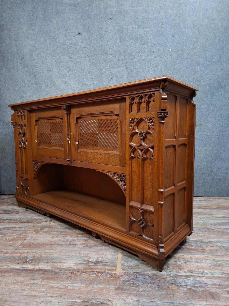 Antique Carved Oak Sideboard – Gothic/neo-gothic/20th Century Style-photo-1