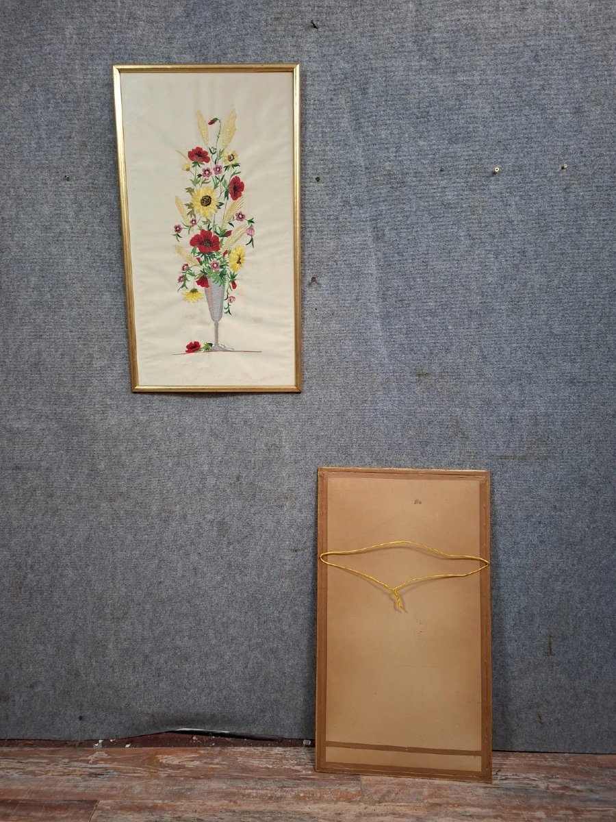 Pair Of Antique Embroidered Pictures – Framed Bouquets Of Flowers – Early 20th Century-photo-4