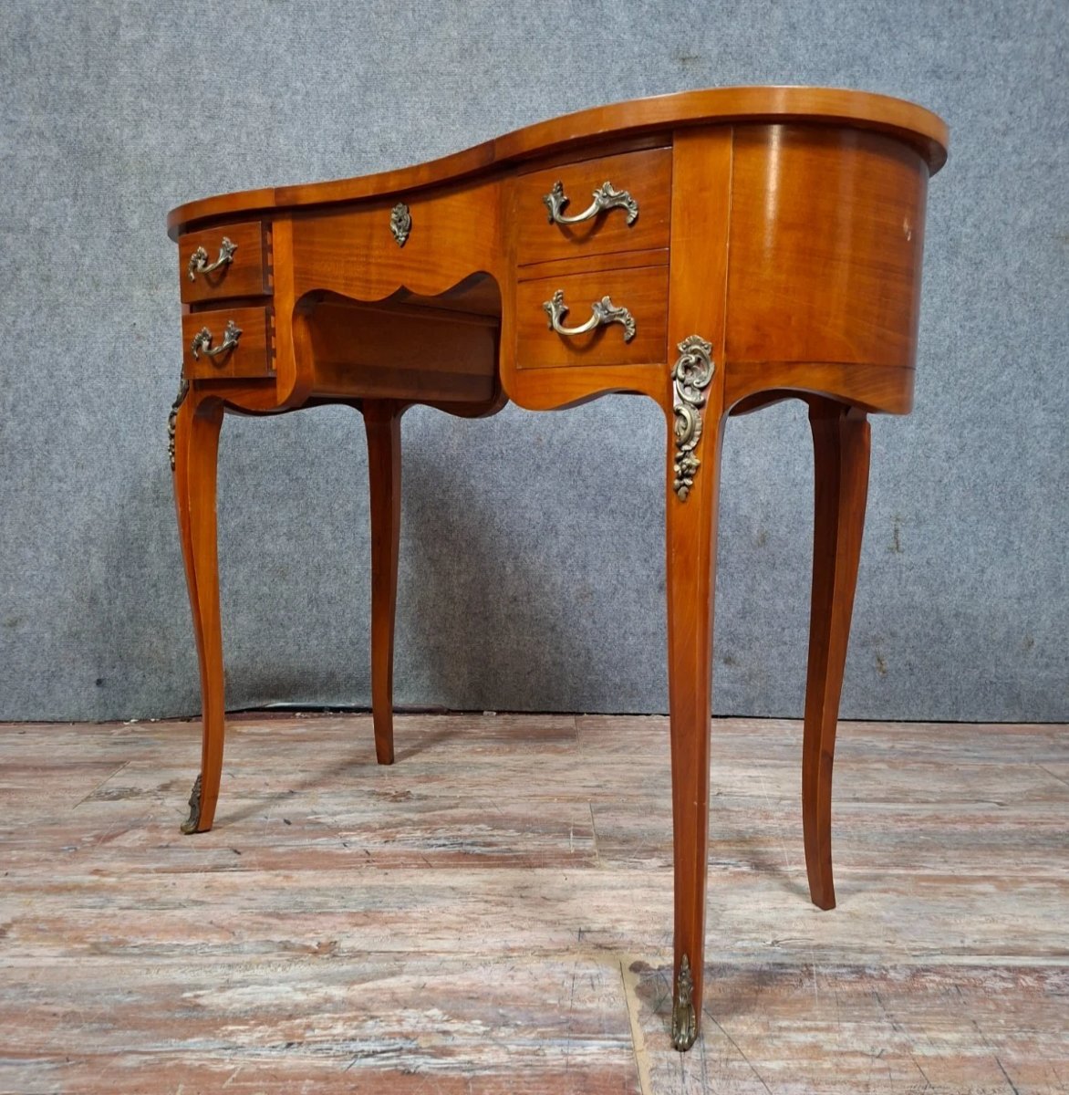 Elegant And Highly Decorative Louis XV Style Bean-shaped Dressing Table / 20th Century-photo-6