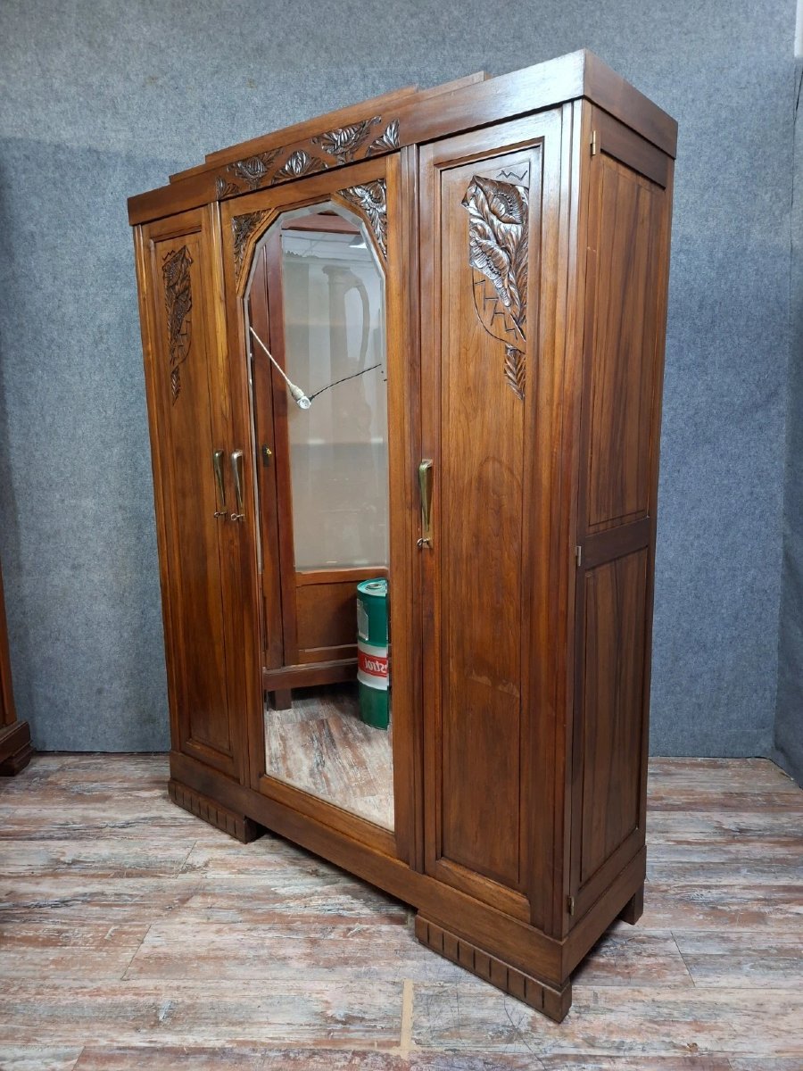 Art Deco Period Wardrobe In Solid Carved Walnut / Circa 1930-photo-2