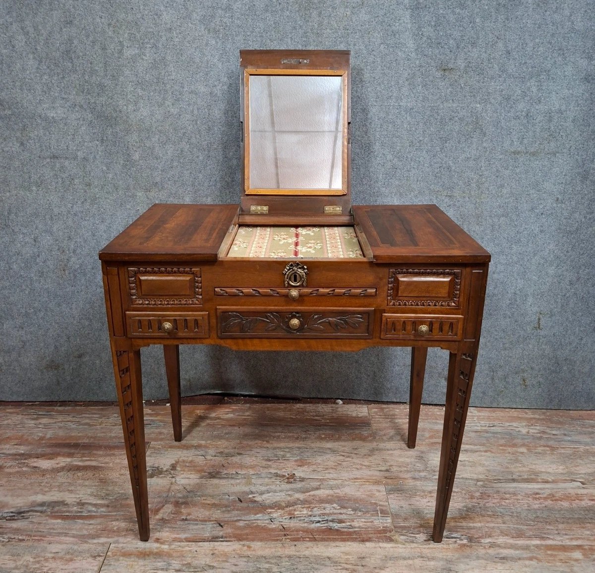 Table de toilette / coiffeuse époque Louis XVI en noyer-photo-3