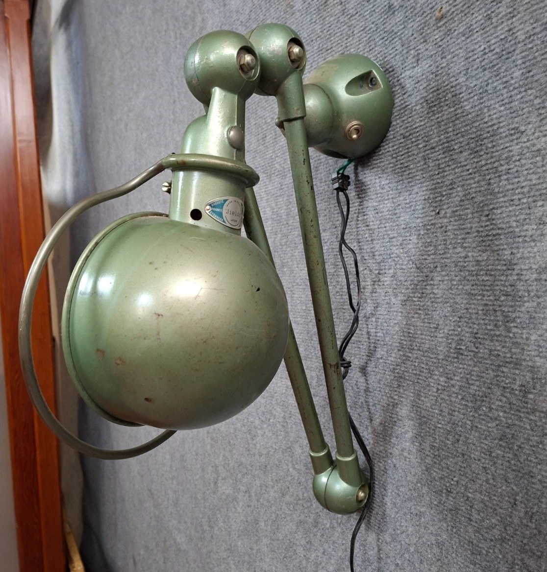 Jieldé Articulated Industrial Lamp, Lyon – Model In Green Lacquered Metal