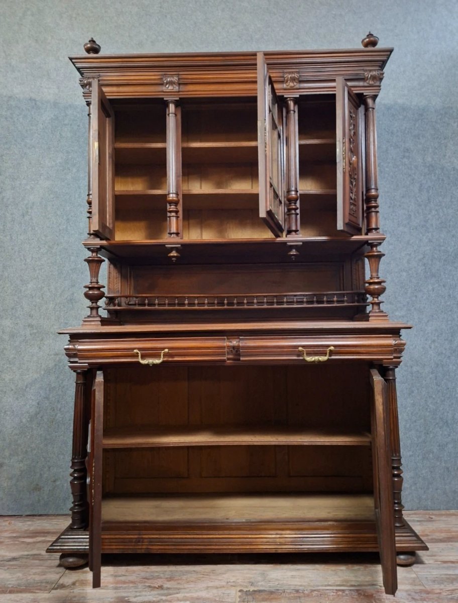 Buffet deux corps richement sculpté – Style Henri II en noyer-photo-2