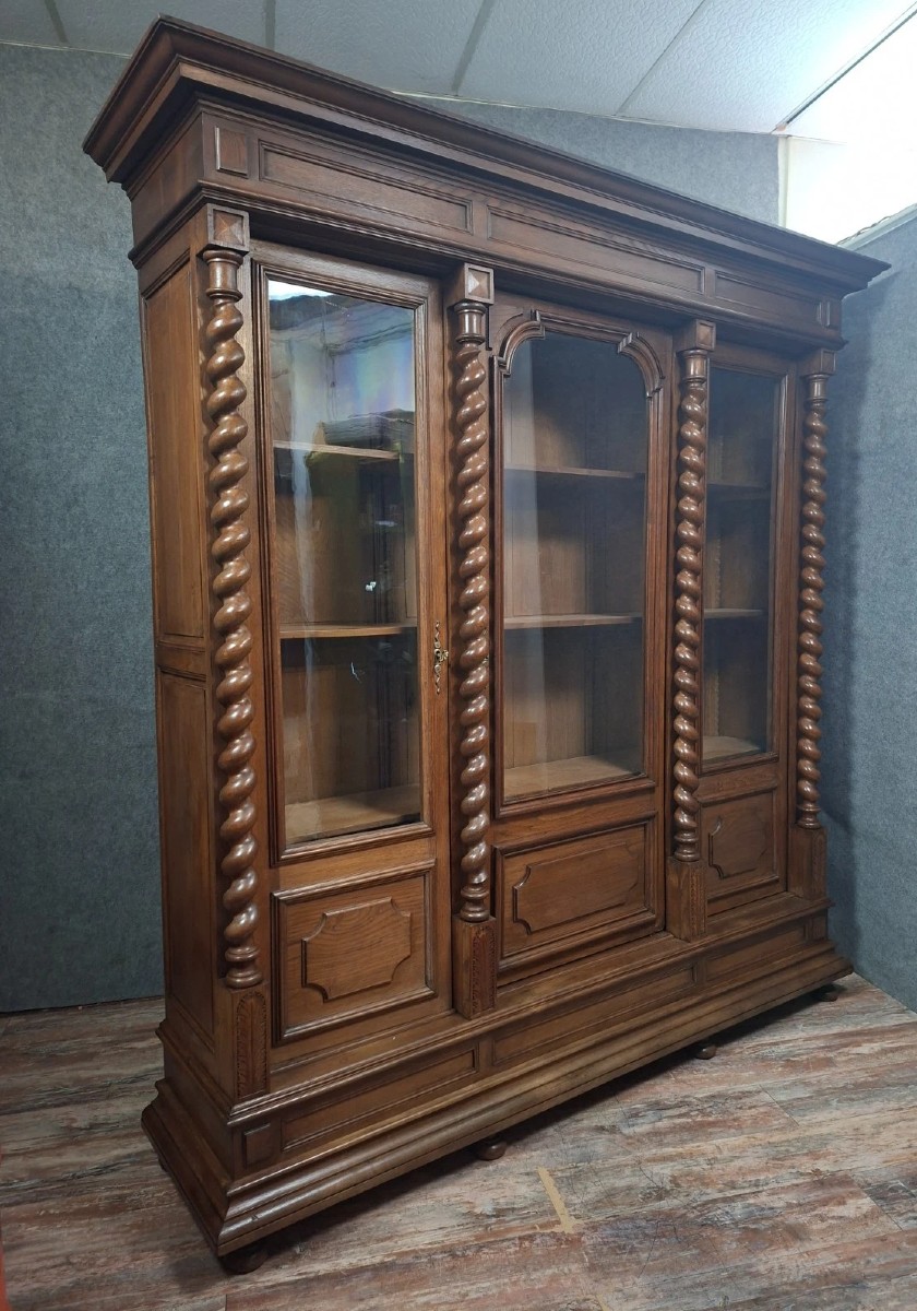  bibliothèque en chêne massif de style Louis XIII, travail du XIXe