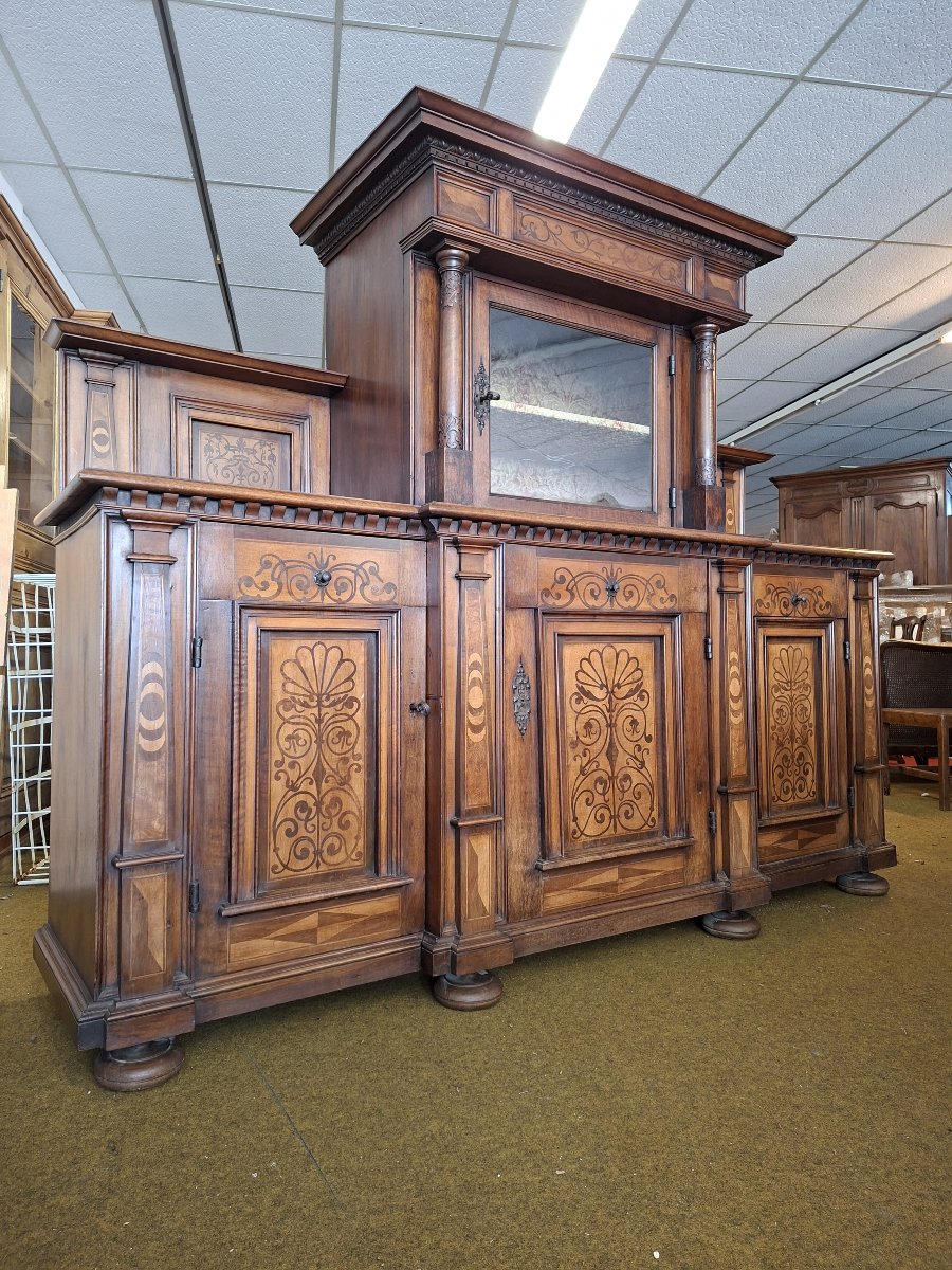 buffet deux-corps en noyer Renaissance / XVIIeme.-photo-2