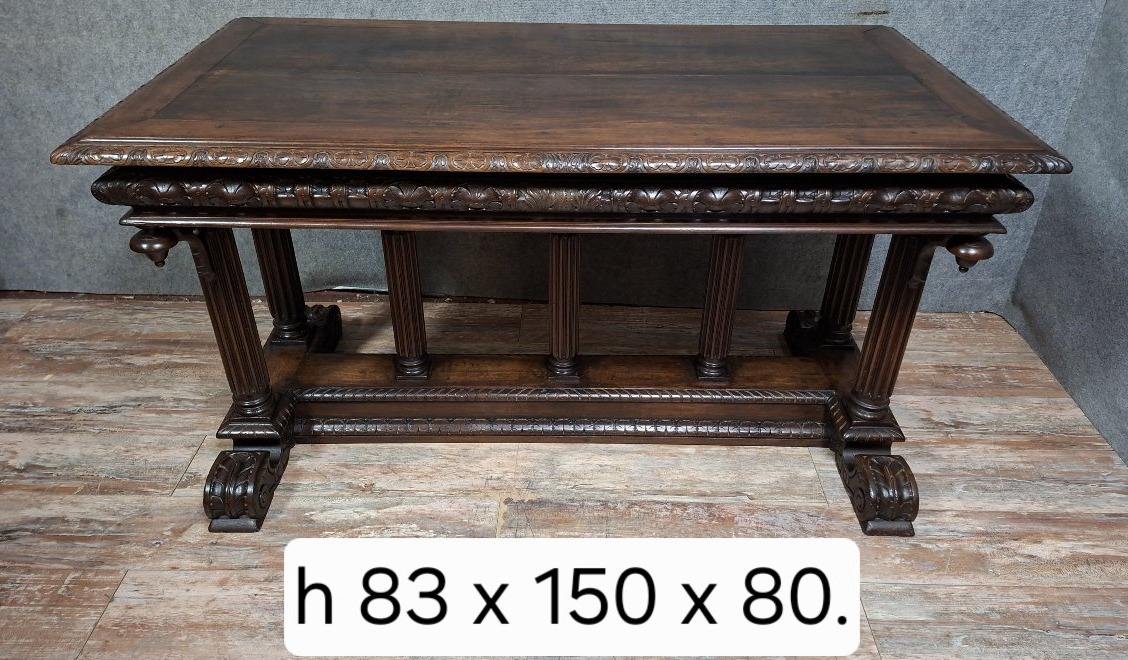 table de style Renaissance en noyer sculpté – XIXe siècle-photo-1