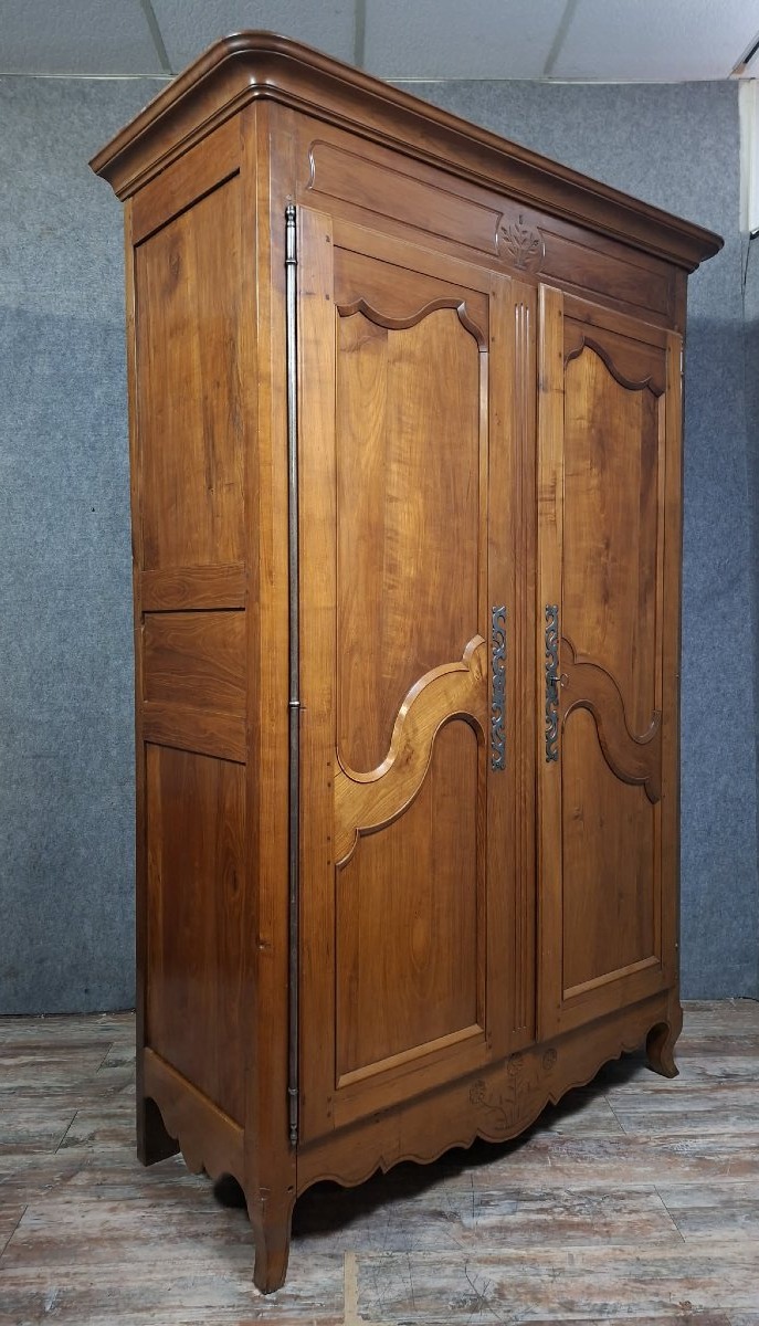 Solid Cherrywood Wardrobe Late 18th - Early 19th Century-photo-2