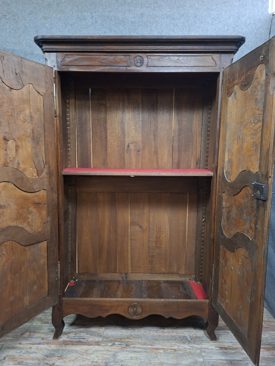 Armoire Bressanne en noyer et chêne massif, travail régional du XXᵉ siècle-photo-4