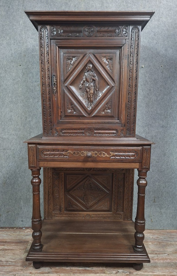 Carved Walnut Renaissance Buffet /cabinet, French Work, Late 19th Century-photo-3