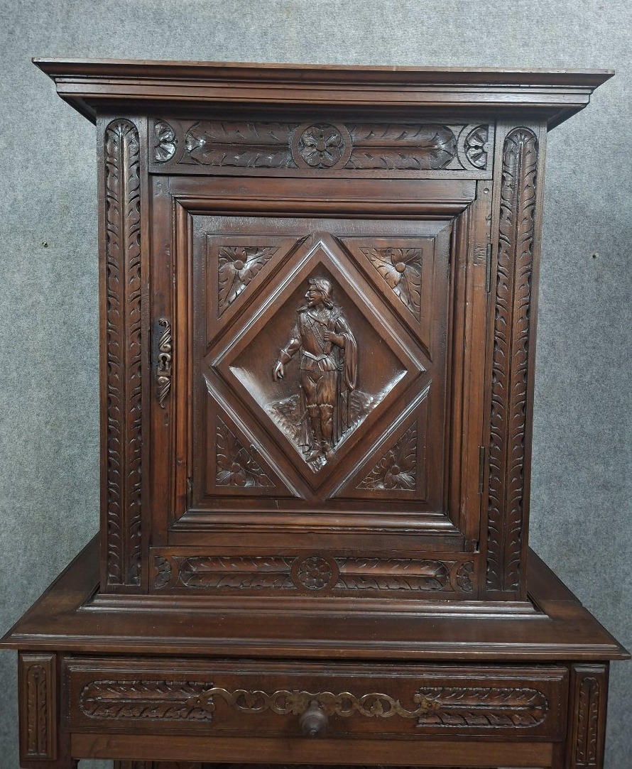 Carved Walnut Renaissance Buffet /cabinet, French Work, Late 19th Century-photo-4