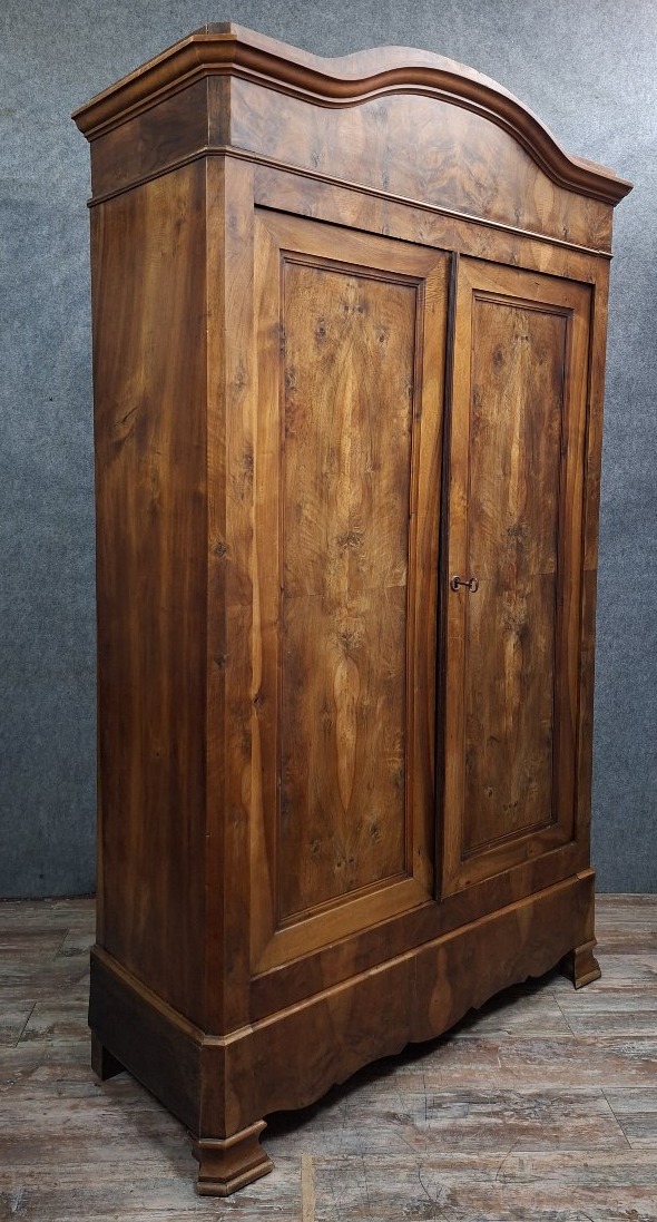 Armoire Louis-Philippe en noyer et placage de noyer, époque XIXᵉ siècle.-photo-4