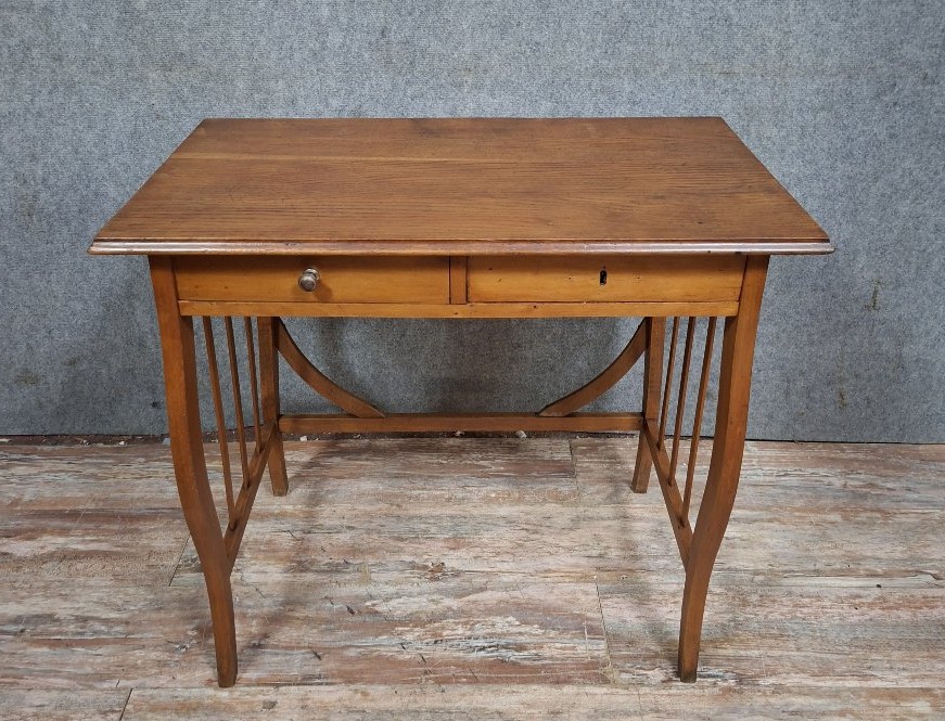 Petit bureau de dame ou table à écrire de style Art Nouveau en bois clair-photo-3