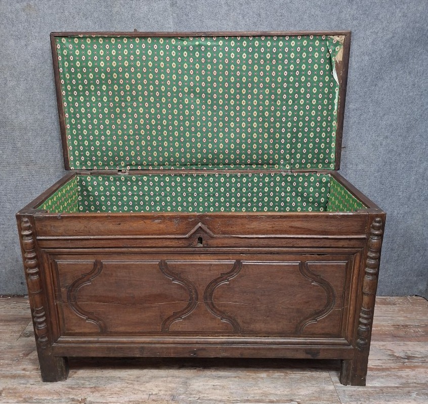 Solid Oak Chest, 18th Century French Rustic Work.-photo-1