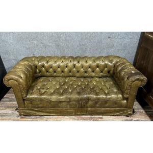 Important Chesterfield Sofa In Green Leather 