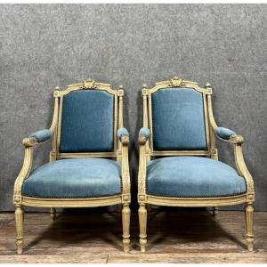 Paire De Fauteuils Style Louis XVI En Bois Mouluré, Sculpté Et Laqué 