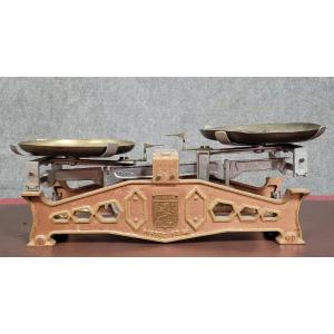 Balance d'épicerie a plateaux époque Napoléon III vers 1880