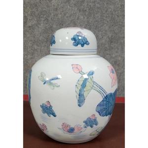 Asia 20th Century: Large Porcelain Ginger Jar