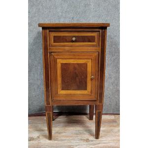Meuble d'apparat ou chevet style Louis XVI en marquéterie époque XIXeme