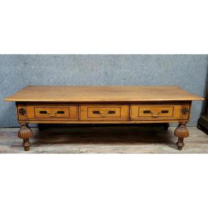 Very Large English Style Coffee Table In Walnut 