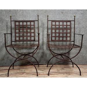 Paire de fauteuils curules en fer tréssé et laiton doré (B)  