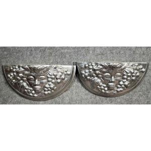 Paire d’appliques murales style Art Déco en platre argenté